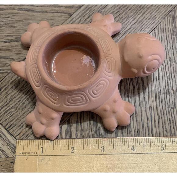 Partylite Turtle Terracotta Tealight Holder - Picture 5 of 5